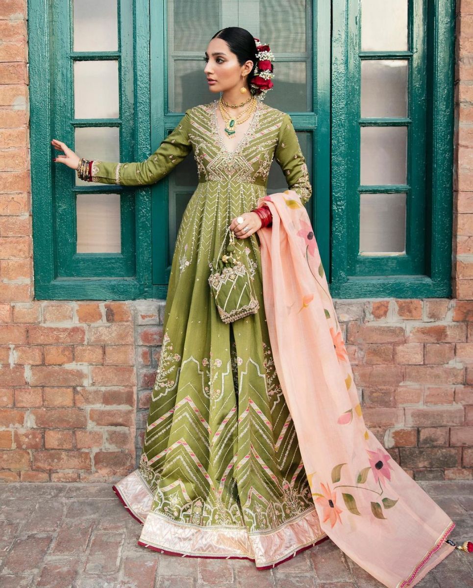 23 Best Hairstyles To Try With Kurti Dresses  Latest and Trending  Pyaari  Weddings