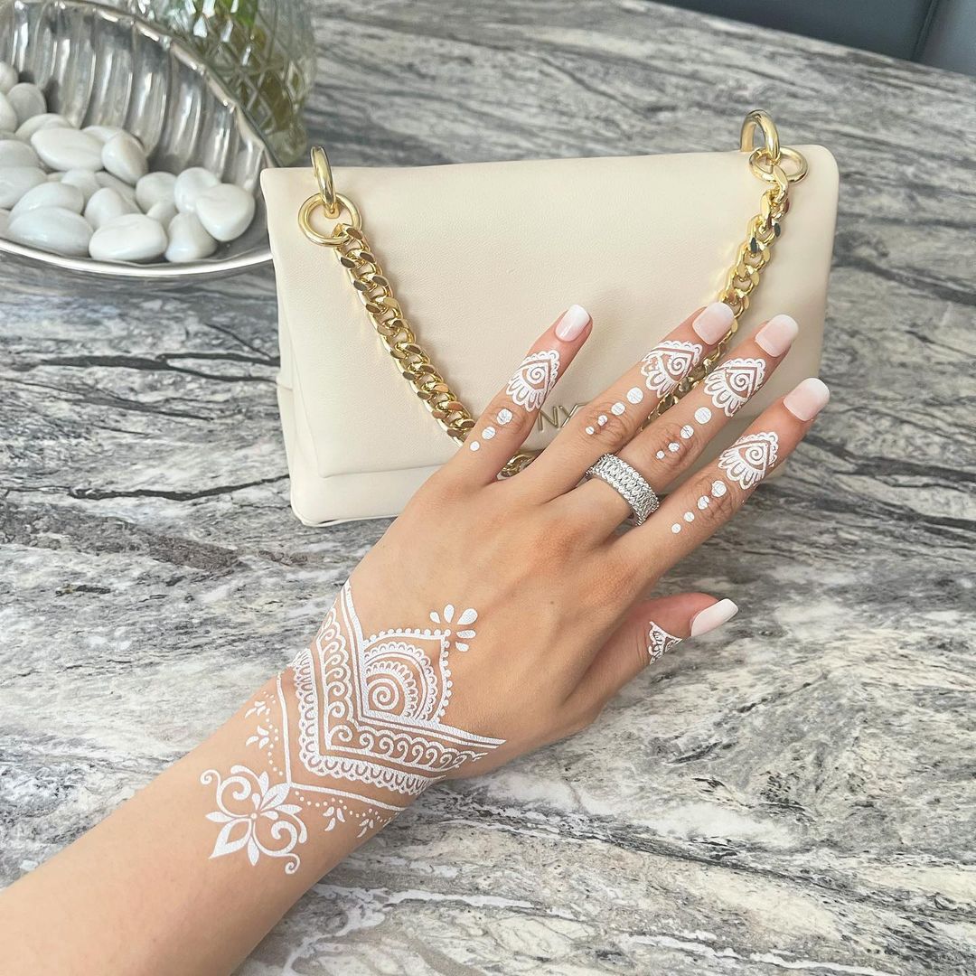 Top 25 Arabic Mehndi Designs For Special Occasions