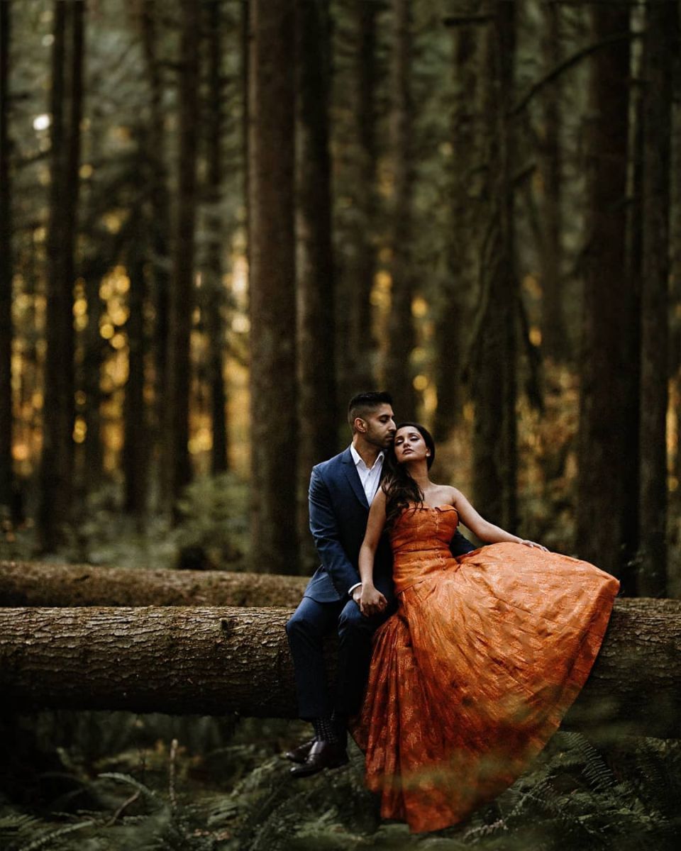 15+ Stunning Pre Wedding Photoshoot Poses For Couples | 2023
