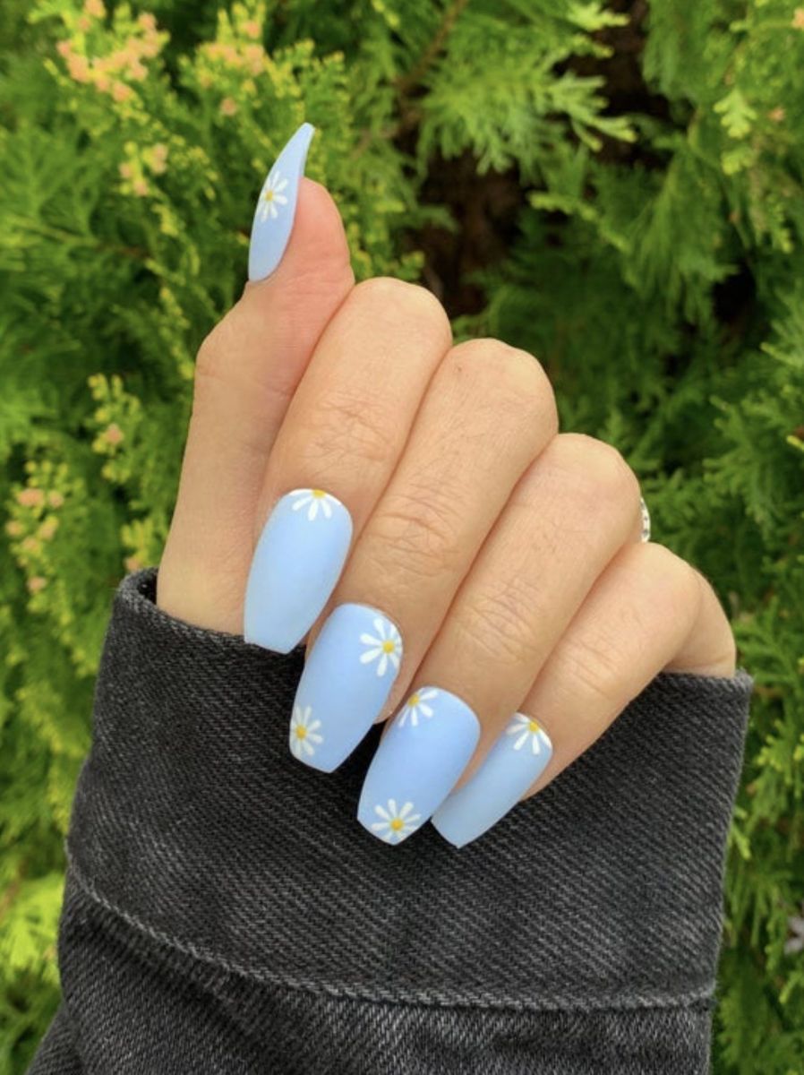 7 Summer 2022 Nail Art Designs To Try For A Stylish Manicure
