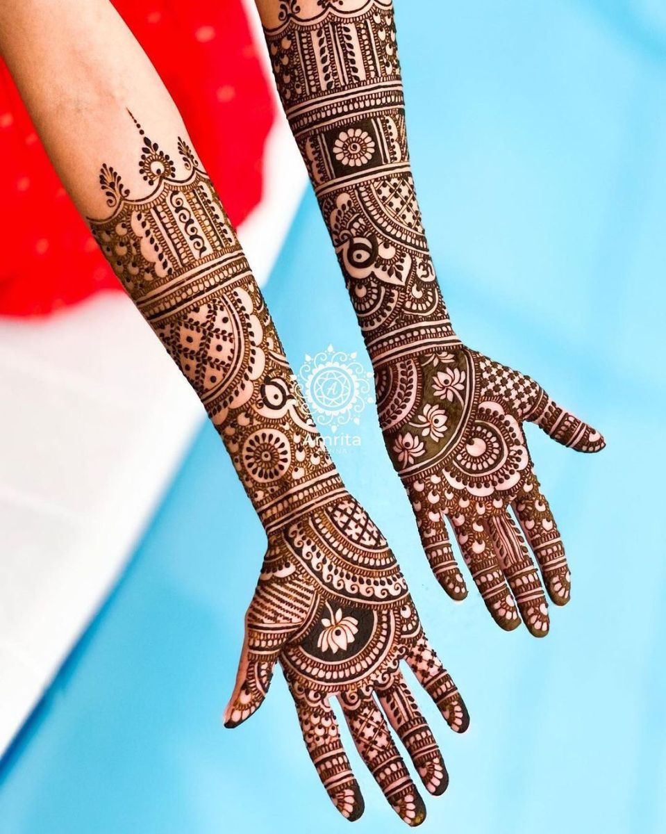 Left Hand Henna Design - Picture of Nara Salon, Doha - Tripadvisor-suu.vn