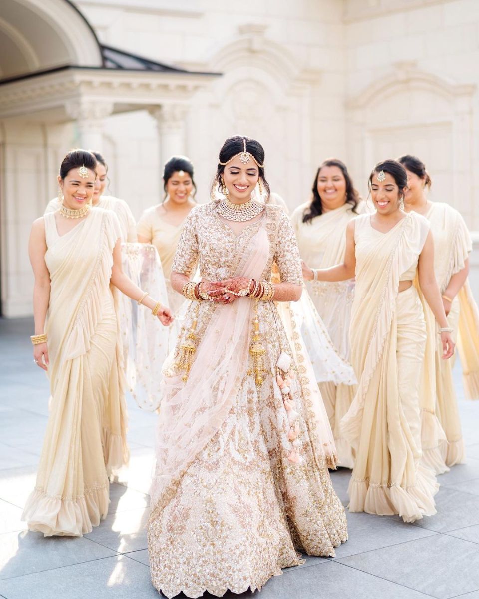 Beautiful Wedding Women | Indian wedding poses, Indian wedding photography  poses, Indian bride photography poses