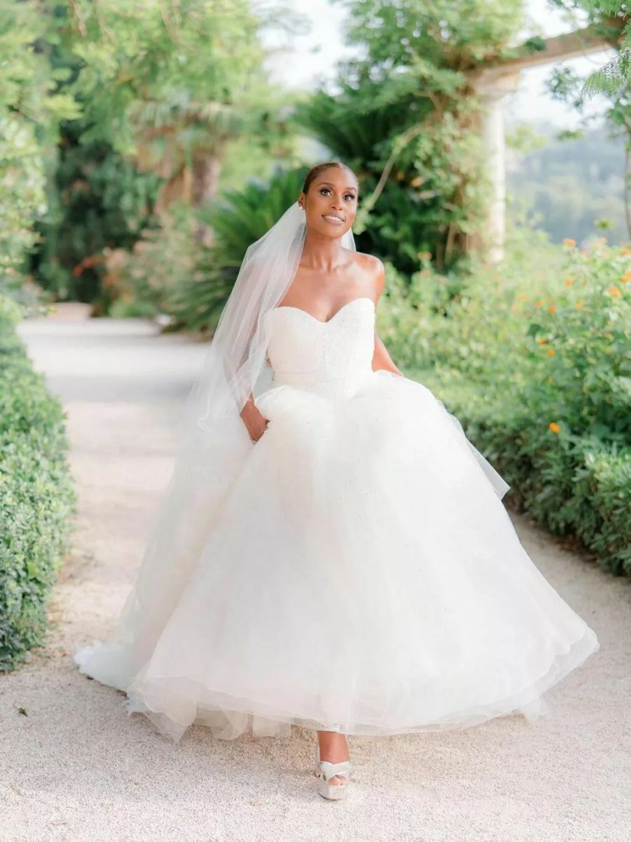 Pretty Plus Best Wedding Gowns for Mature Brides, Firty Elegant! | by  emilyadam | Medium